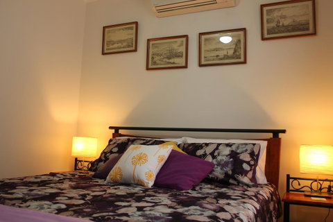 Jacaranda Hideaway Bed & Breakfast - Accommodation Guide 8