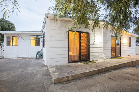 Rustic Retreat Esperance - Accommodation Asia 32