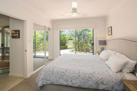 Bayshore Beachside Resort - Accommodation Asia 8