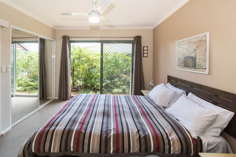 Bayshore Beachside Resort - Accommodation Asia 17