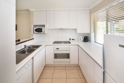 Bayshore Beachside Resort - Accommodation Asia 30