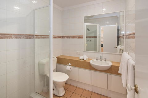 Bayshore Beachside Resort - Accommodation Asia 44