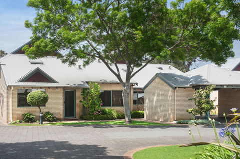 Bayshore Beachside Resort - Accommodation Asia 32