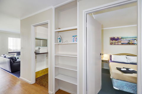 West Beach Lagoon 202 - Quiet & Ground Floor! - Accommodation Asia 10
