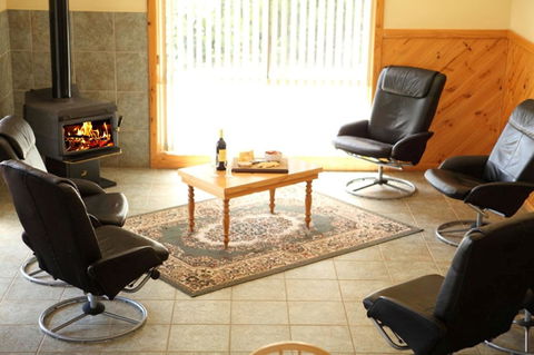 Riverside Retreat Chalets, Walpole - Accommodation Asia 9