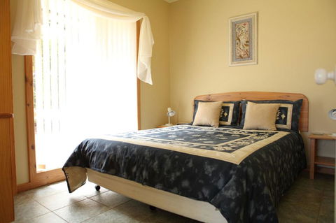 Riverside Retreat Chalets, Walpole - Accommodation Asia 7