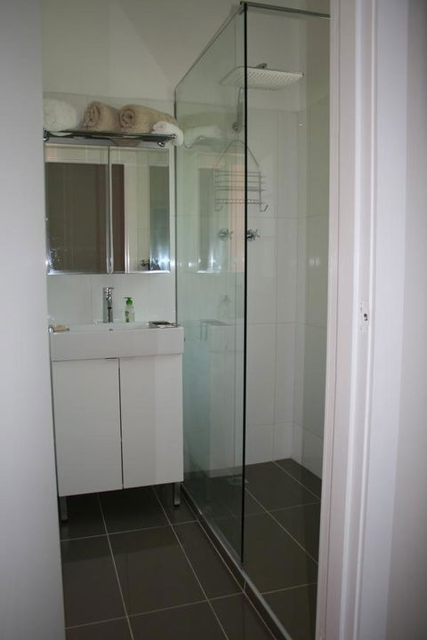Kenata-Fairway Apartment Hotel - Accommodation Asia 11