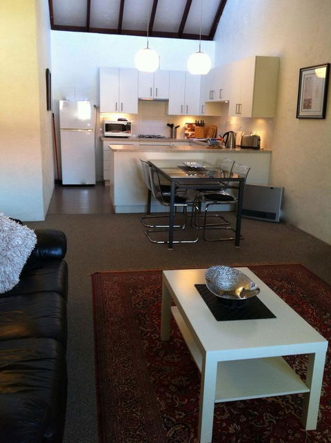 Kenata-Fairway Apartment Hotel - Accommodation Asia 28