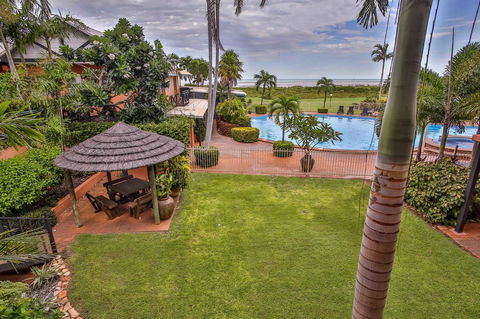 Moonlight Bay Suites - Accommodation Asia 13