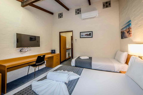 Nightcap At Wintersun Hotel - Accommodation Asia 7