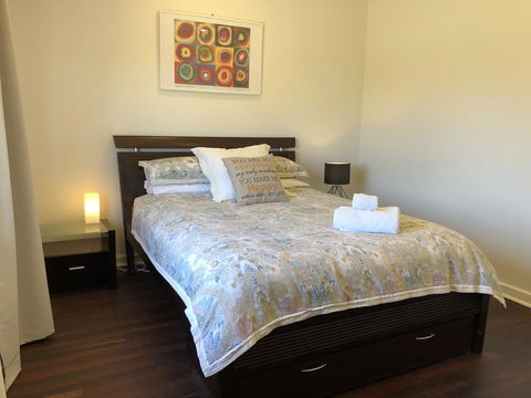 Inglewood Comfort - Accommodation Asia 7