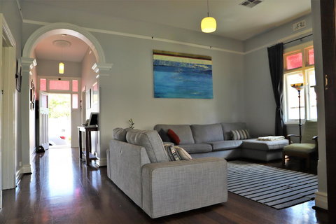 Fremantle Heritage Home For You To Enjoy! - Accommodation Asia 21