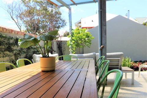 Fremantle Heritage Home For You To Enjoy! - Accommodation Asia 5