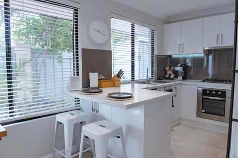 Mindarie Retreat - Accommodation Asia 3