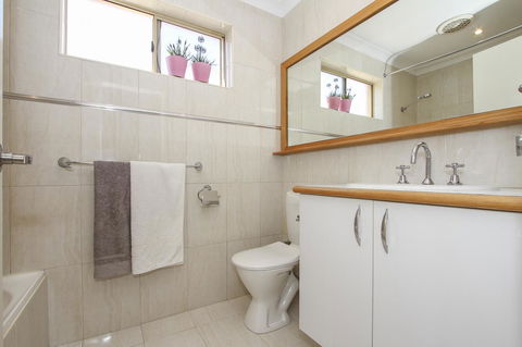 Leederville Townhouse - Accommodation Asia 5