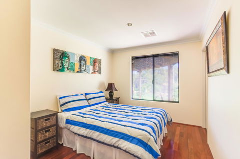 Seatrees Accommodation - Accommodation China 11