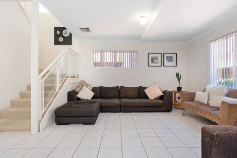 Cooper Street - Accommodation Asia 1