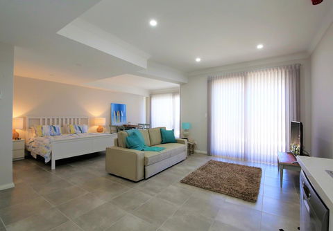 Studio Style Mindarie Marina - Accommodation Asia 4