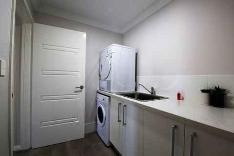 Studio Style Mindarie Marina - Accommodation Asia 8