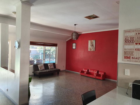The Entertainer - Accommodation Asia 11