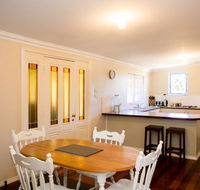 Yvonnes Rest Holiday Home - Accommodation Asia