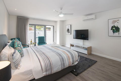 Churchill Studios - Accommodation Asia 2