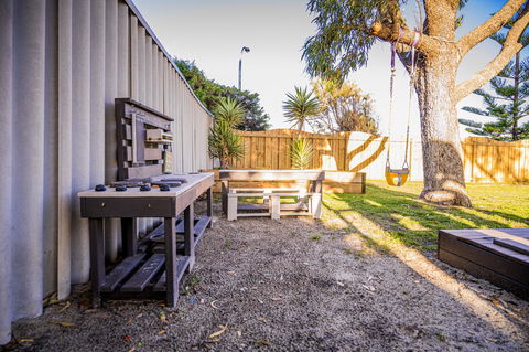 The Bothy Lancelin Family Retreat - Accommodation Asia 10