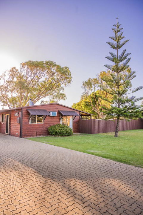 The Bothy Lancelin Family Retreat - Accommodation Asia 11