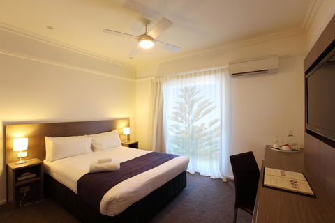 Cottesloe Beach Hotel - Accommodation Guide 24