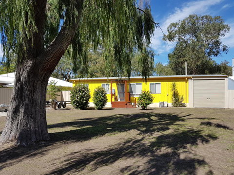 Amazing River House - Accommodation China 1