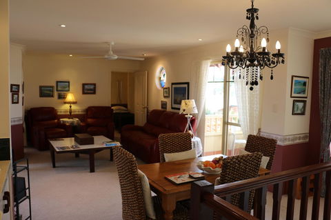Crossland House - Accommodation Asia 17