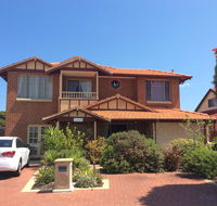 Crossland House - Accommodation Asia