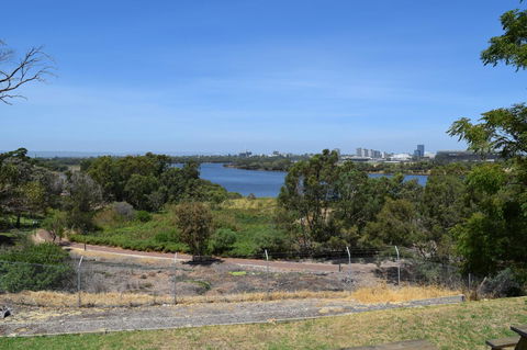 Lawley Luxury Views - Perth City, Swan River - Accommodation Asia 32