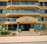 Sandcastles Outstanding Location - Accommodation Asia
