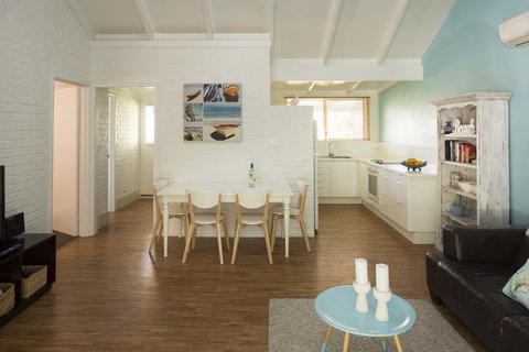 Whitesands Holiday Villas - Accommodation Guide 12