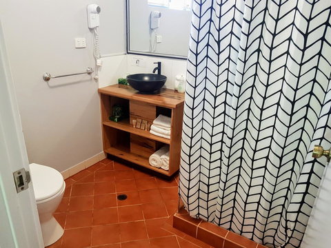 Adamsons Riverside Accommodation - Accommodation China 11