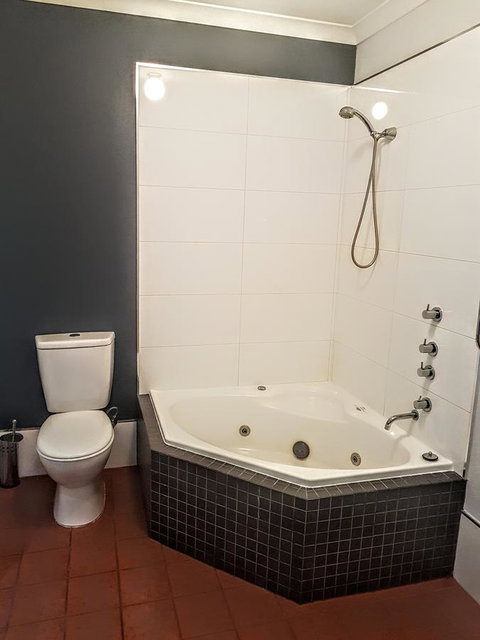 Adamsons Riverside Accommodation - Accommodation China 3