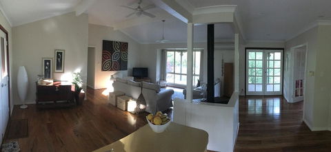 Tegwan's Nest Holiday Home - Accommodation Asia 0