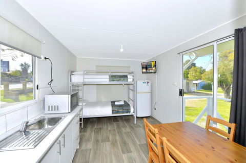 Mandurah Coastal Holiday Park - Accommodation Asia 17