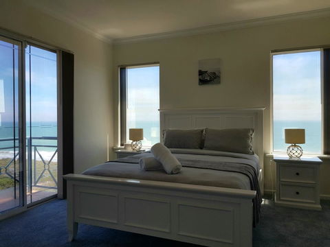 Caravel Beach House Mandurah - Accommodation Asia 12
