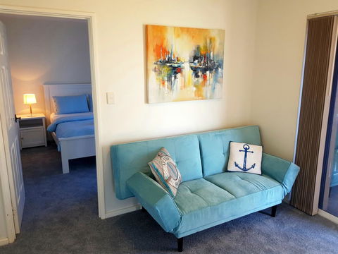 Caravel Beach House Mandurah - Accommodation Asia 6