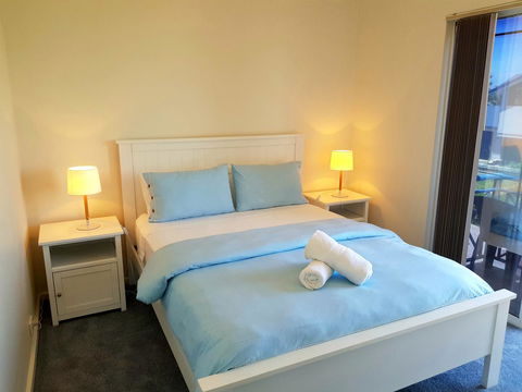Caravel Beach House Mandurah - Accommodation Asia 15