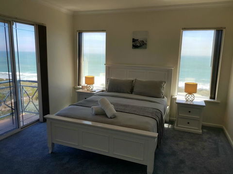 Caravel Beach House Mandurah - Accommodation Asia 16