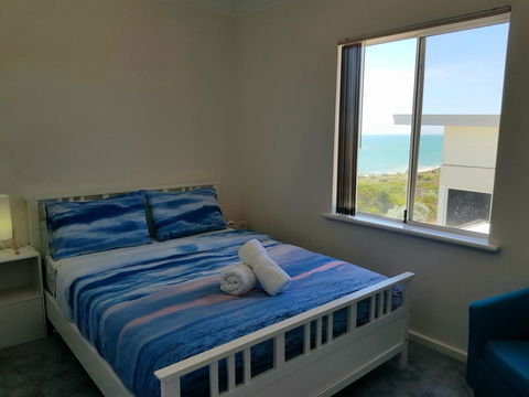 Caravel Beach House Mandurah - Accommodation Asia 3