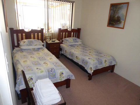 Jennys Retreat - Accommodation Asia 15