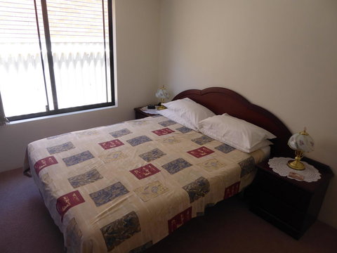 Jennys Retreat - Accommodation Asia 8