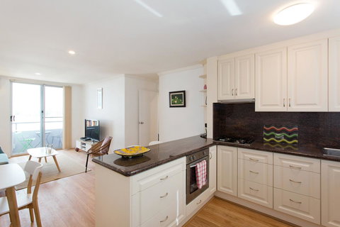 Ocean Breeze Apartment - Accommodation Guide 13