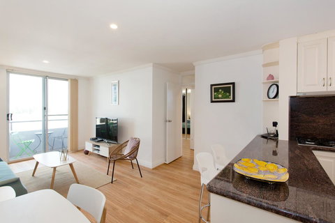 Ocean Breeze Apartment - Accommodation Guide 15