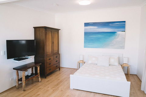 Sun Studio - Accommodation Asia 6