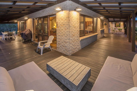 53 Martina Drive - Accommodation Asia 9